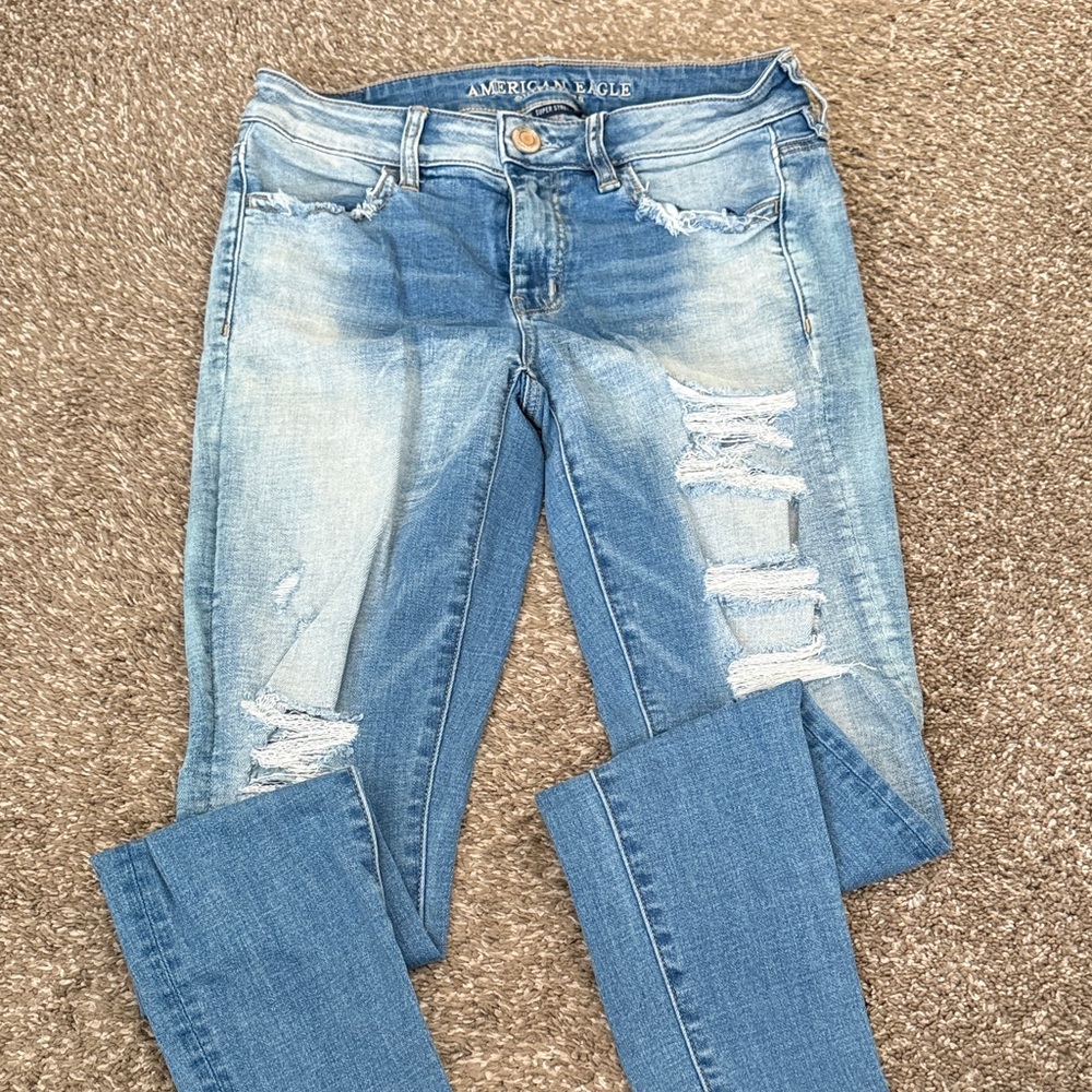 American Eagle Outfitters Women's Light Blue Ripped Skinny Jeans